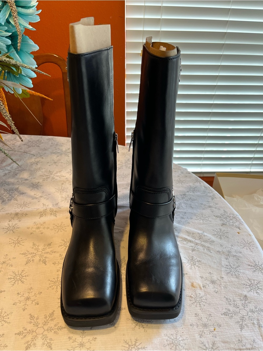 NEW MICHAEL Michael Kors Crosby Leather Moto Boots – Black – Size 9.5 - Picture 2 of 8